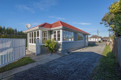 Photo of property in 182 Langdons Road, Northcote, Christchurch, 8052