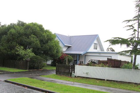 Photo of property in 2 Orinda Close, Botany Downs, Auckland, 2010