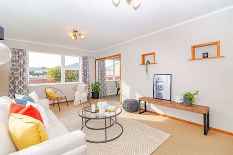 Photo of property in 18 Sussex Road, Springvale, Whanganui, 4501