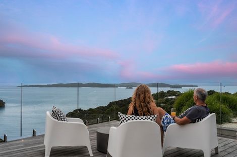 Photo of property in 8 Kotare Place, Sandspit, Warkworth, 0982