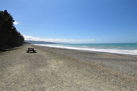 Photo of property in 22 Chamberlain Avenue, Amberley, 7481