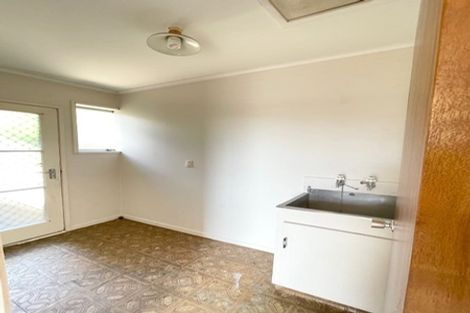 Photo of property in 2/13 Steele Street, Meadowbank, Auckland, 1072