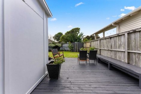 Photo of property in 94 Hine Street, New Plymouth, 4310
