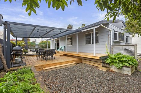 Photo of property in 43a Wallis Street, Raglan, 3225