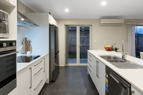 Photo of property in 20 Rotomanu Place, Pyes Pa, Tauranga, 3112