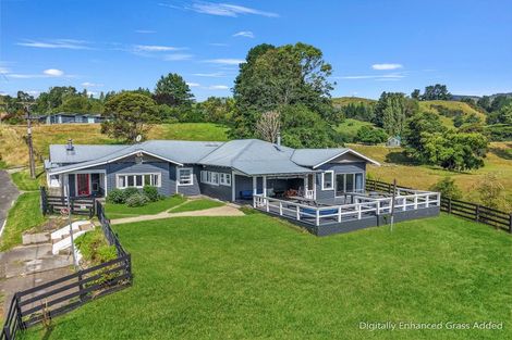 Photo of property in 2 School Road, Tiniroto, Manutuke, 4078