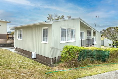 Photo of property in 18 Murch Place, Tawhero, Whanganui, 4500