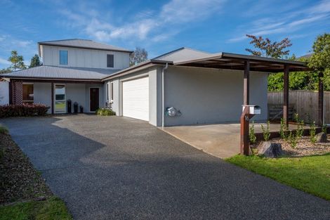 Photo of property in 16 Caulfield Place, Pukehangi, Rotorua, 3015