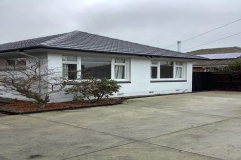 Photo of property in 18 Avonhead Road, Avonhead, Christchurch, 8042