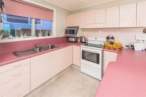 Photo of property in 144 Cornfoot Street, Castlecliff, Whanganui, 4501