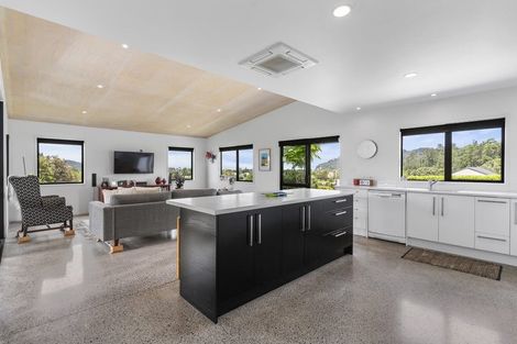 Photo of property in 203 The Drive, Whangamata, 3620