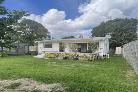 Photo of property in 1/11 Ranui Station Road, Ranui, Auckland, 0612