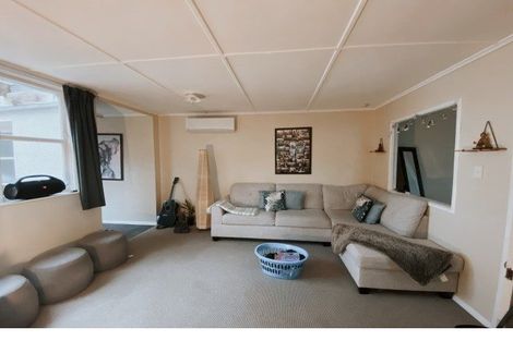 Photo of property in 28 Gear Terrace, Ranui, Porirua, 5024