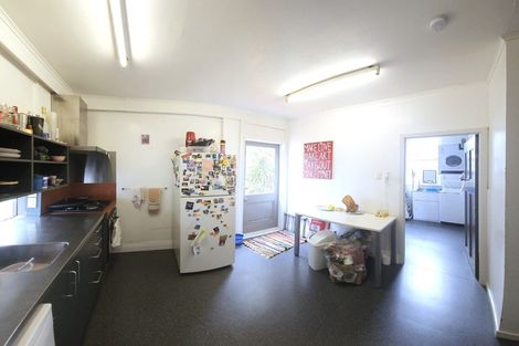 Photo of property in 9 Bidwill Street, Mount Cook, Wellington, 6021