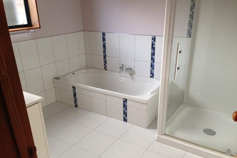 Photo of property in 32 Halcione Close, Flagstaff, Hamilton, 3210