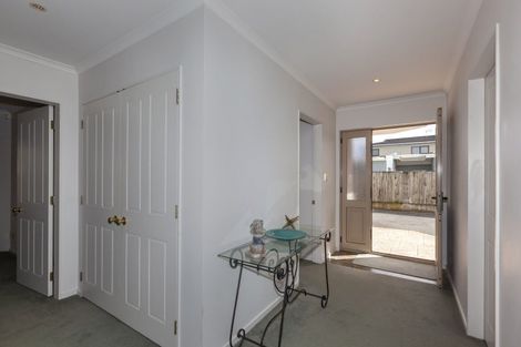 Photo of property in 118 Seaview Road, Paraparaumu Beach, Paraparaumu, 5032