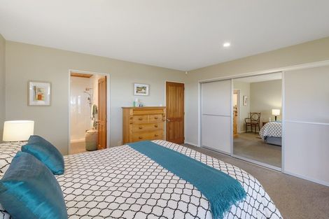 Photo of property in 1 Trecastle Lane, Huntsbury, Christchurch, 8022