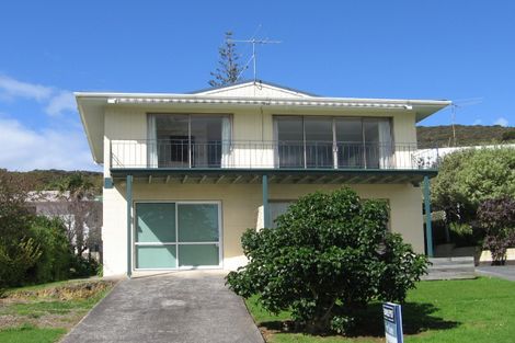 Photo of property in 9 Du Fresne Place, Russell, 0202