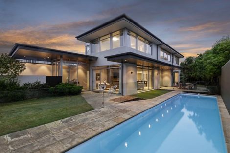 Photo of property in 10 Royds Street, Fendalton, Christchurch, 8014