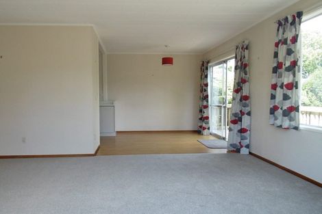 Photo of property in 2/65 Alexander Avenue, Torbay, Auckland, 0630