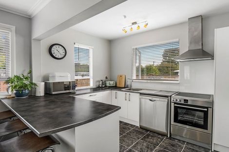 Photo of property in 2 Ward Street, Aramoho, Whanganui, 4500