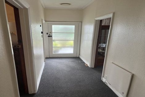Photo of property in 20 Ranui Terrace, Tawa, Wellington, 5028