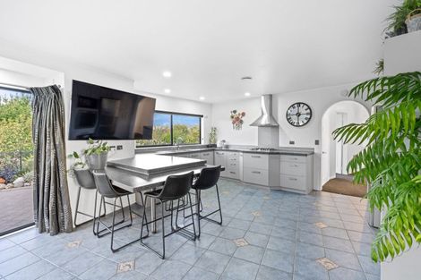 Photo of property in 55 Pukenamu Road, Te Horo, Otaki, 5581