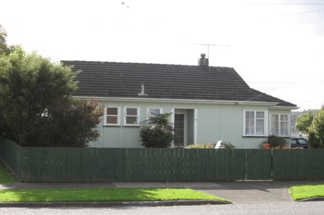 Photo of property in 73 Waddington Drive, Naenae, Lower Hutt, 5011