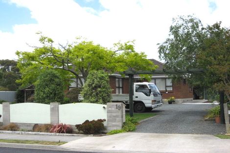 Photo of property in 19 Gatland Road, Opaheke, Papakura, 2113