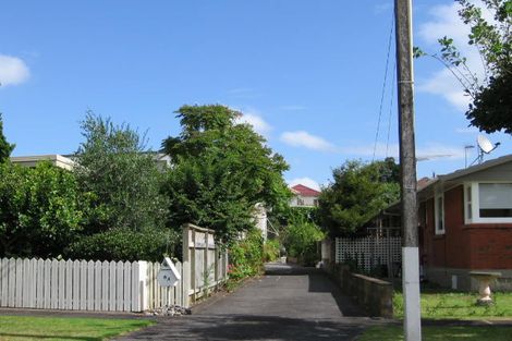 Photo of property in 1/8 Crete Avenue, Milford, Auckland, 0620