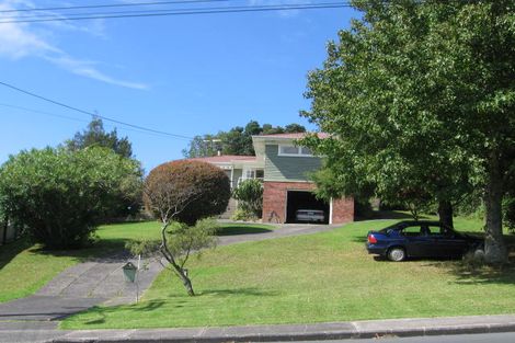 Photo of property in 891 Beach Road, Waiake, Auckland, 0630