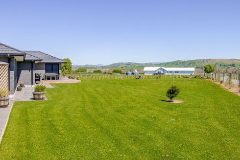 Photo of property in 3 Chamberry Drive, Waipukurau, 4282
