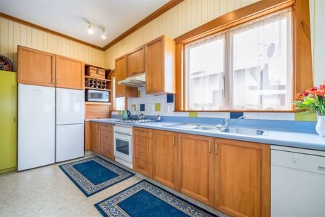 Photo of property in 47 Cambridge Terrace, Waiwhetu, Lower Hutt, 5010