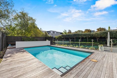 Photo of property in 9 Poynder Avenue, Merivale, Christchurch, 8014