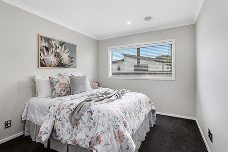 Photo of property in 94 Endeavour Drive, Whitby, Porirua, 5024