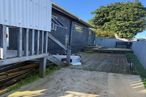 Photo of property in 99 Kitchener Road, Waiuku, 2123