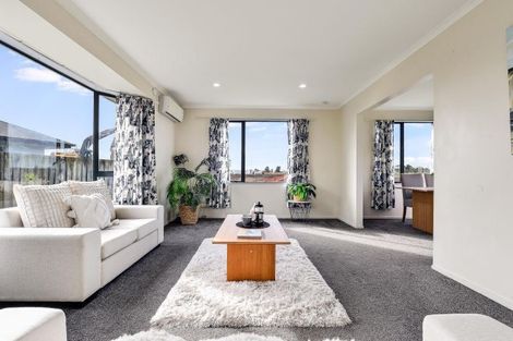 Photo of property in 40 Aldona Place, Fairview Downs, Hamilton, 3214