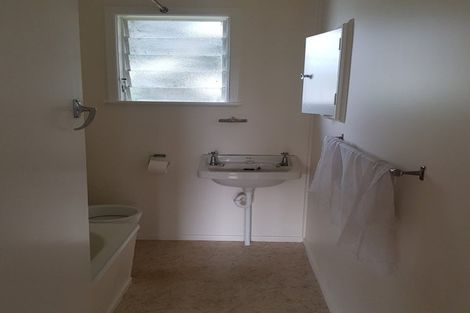 Photo of property in 6 View Road, Papakura, 2110