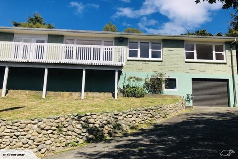 Photo of property in 30 Holborn Drive, Stokes Valley, Lower Hutt, 5019