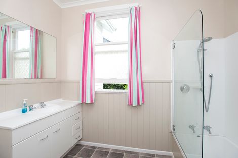 Photo of property in 140 Fox Street, Whataupoko, Gisborne, 4010