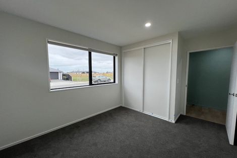 Photo of property in 35 Cousins Street, Woodend, 7691