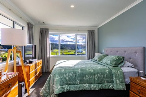 Photo of property in 4 Pukeko Place, Picton, 7220