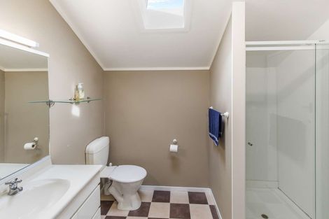 Photo of property in 1 Ngapuhi Street, Saint Johns Hill, Whanganui, 4501