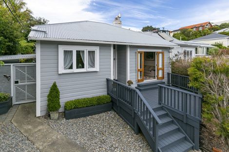 Photo of property in 17 Fernhill Terrace, Wadestown, Wellington, 6012