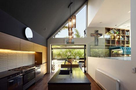 Photo of property in 18b Maunganui Road, Mount Maunganui, 3116