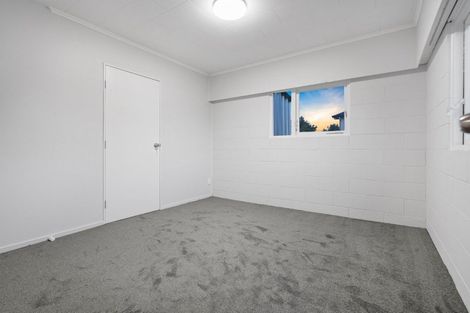 Photo of property in 15 Burbridge Road, Favona, Auckland, 2024