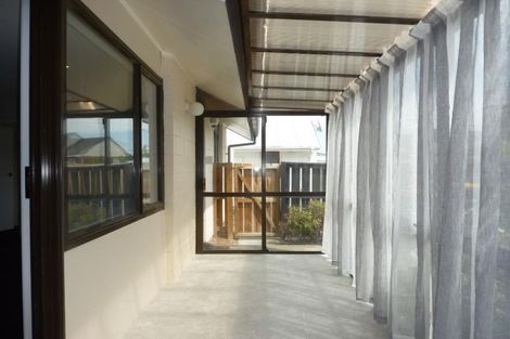 Photo of property in 2/21 Finsbury Street, Islington, Christchurch, 8042