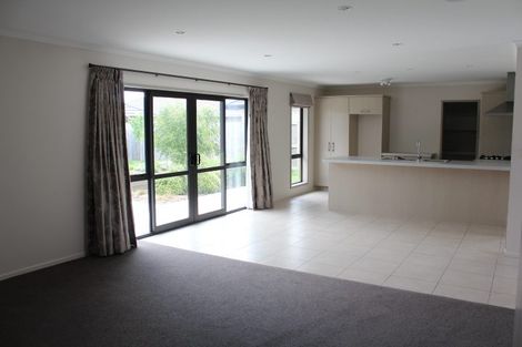 Photo of property in 7 Trauzer Place, Flagstaff, Hamilton, 3210