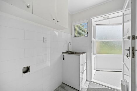 Photo of property in 18 Seaview Road, Ruakaka, 0116