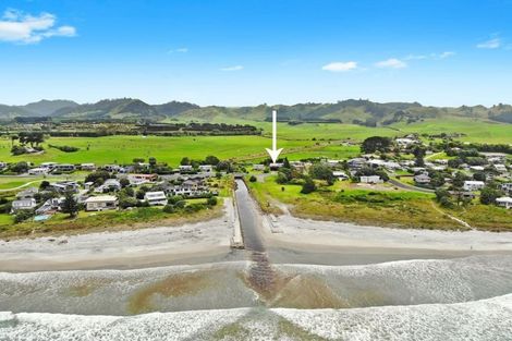 Photo of property in 98 Seaforth Road, Waihi Beach, 3611